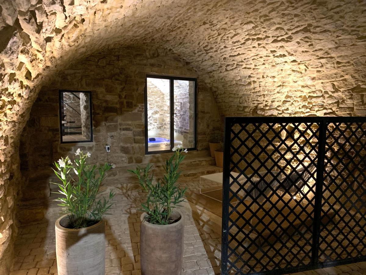 La Maison Des Vendangeurs - Table D'Hotes Le Soir Du Jeudi Au Dimanche- Jacuzzi - Balneo Spa - Acces Piscine Pour Toutes Les Chambres Sauf Studio Coquet- Piscine De Mai A Mi-Octobre Martignargues Экстерьер фото