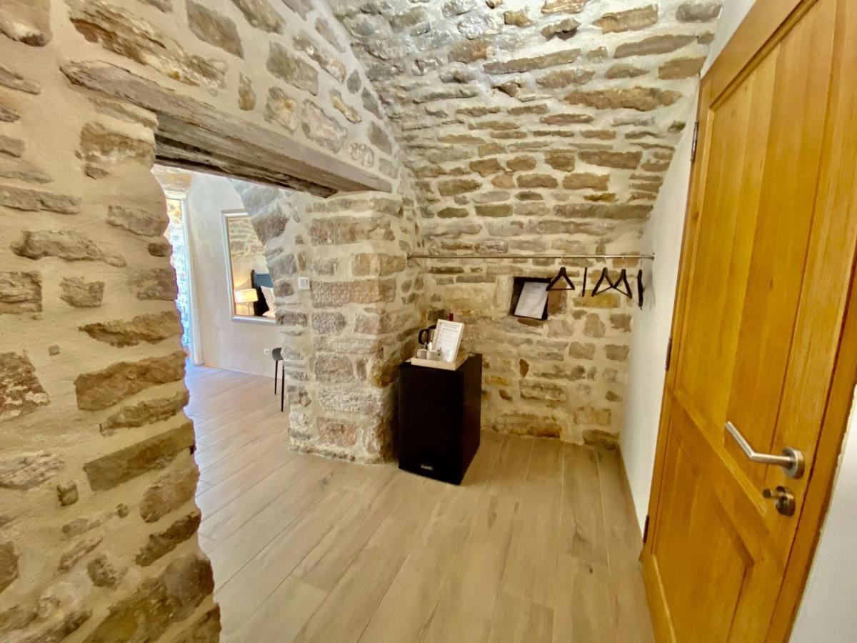 La Maison Des Vendangeurs - Table D'Hotes Le Soir Du Jeudi Au Dimanche- Jacuzzi - Balneo Spa - Acces Piscine Pour Toutes Les Chambres Sauf Studio Coquet- Piscine De Mai A Mi-Octobre Martignargues Экстерьер фото