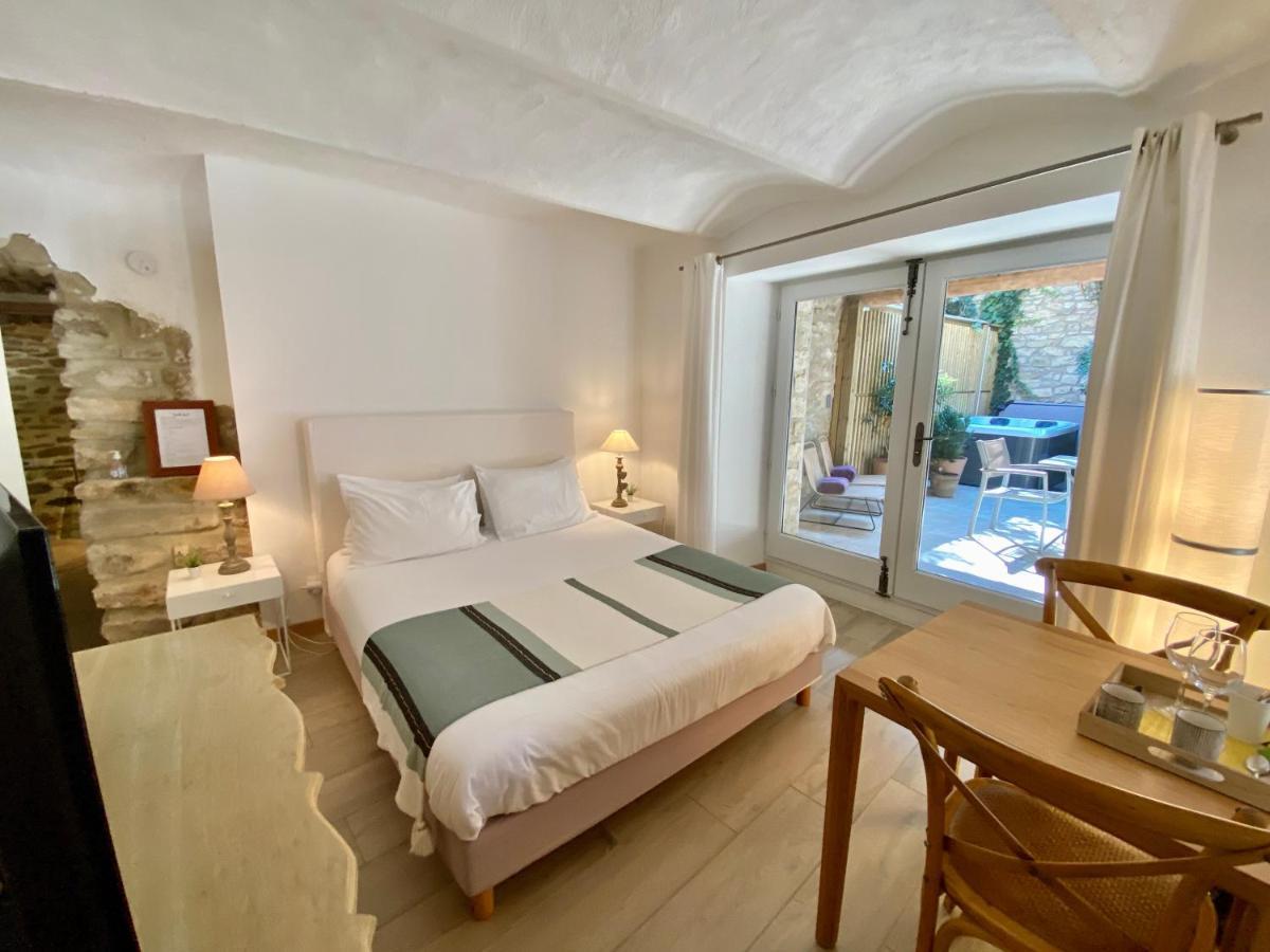 La Maison Des Vendangeurs - Table D'Hotes Le Soir Du Jeudi Au Dimanche- Jacuzzi - Balneo Spa - Acces Piscine Pour Toutes Les Chambres Sauf Studio Coquet- Piscine De Mai A Mi-Octobre Martignargues Экстерьер фото