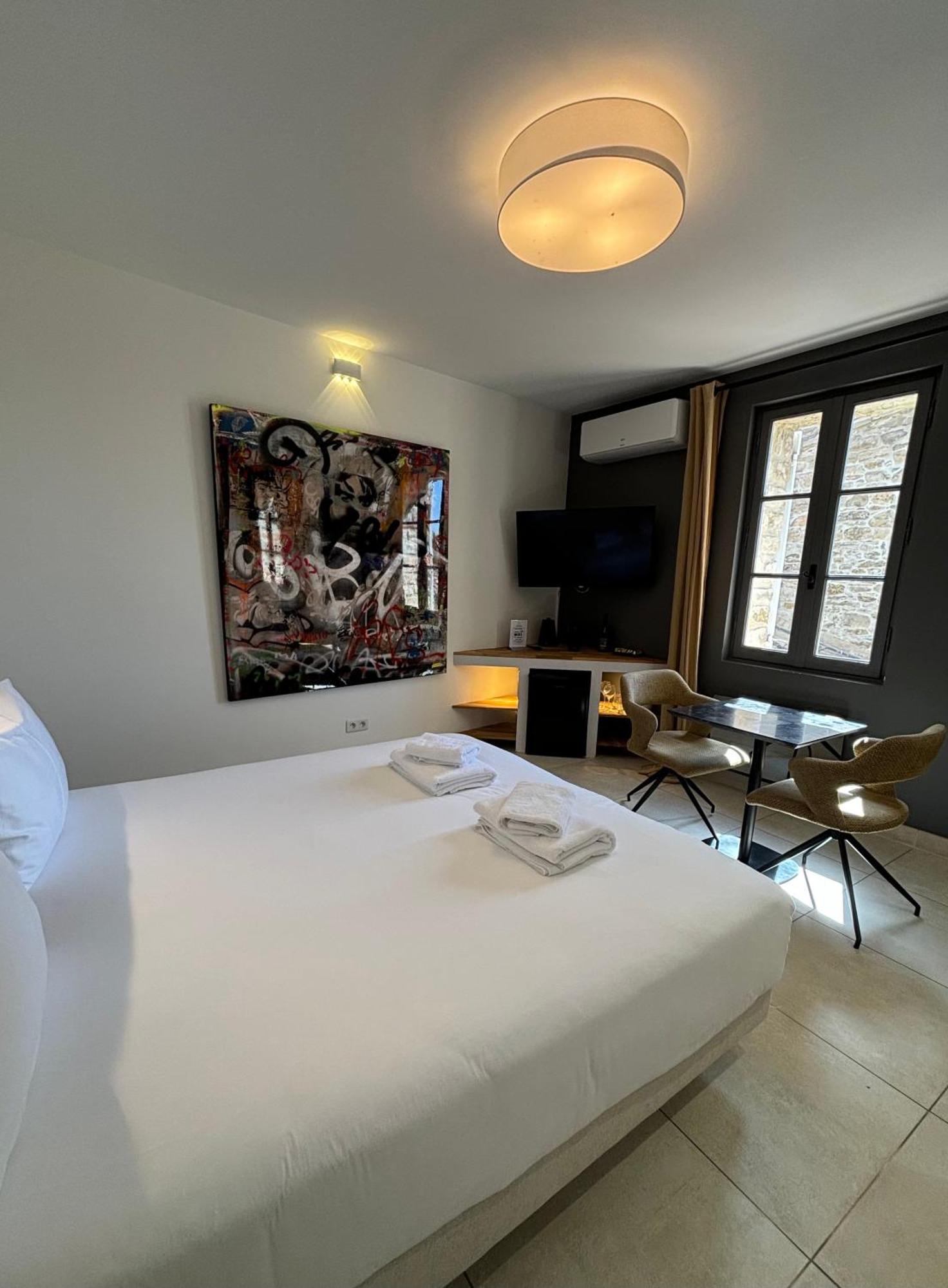 La Maison Des Vendangeurs - Table D'Hotes Le Soir Du Jeudi Au Dimanche- Jacuzzi - Balneo Spa - Acces Piscine Pour Toutes Les Chambres Sauf Studio Coquet- Piscine De Mai A Mi-Octobre Martignargues Экстерьер фото